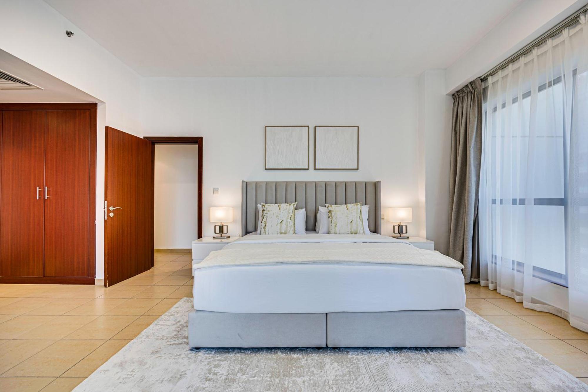 Delightful Near The Jbr Apartment
